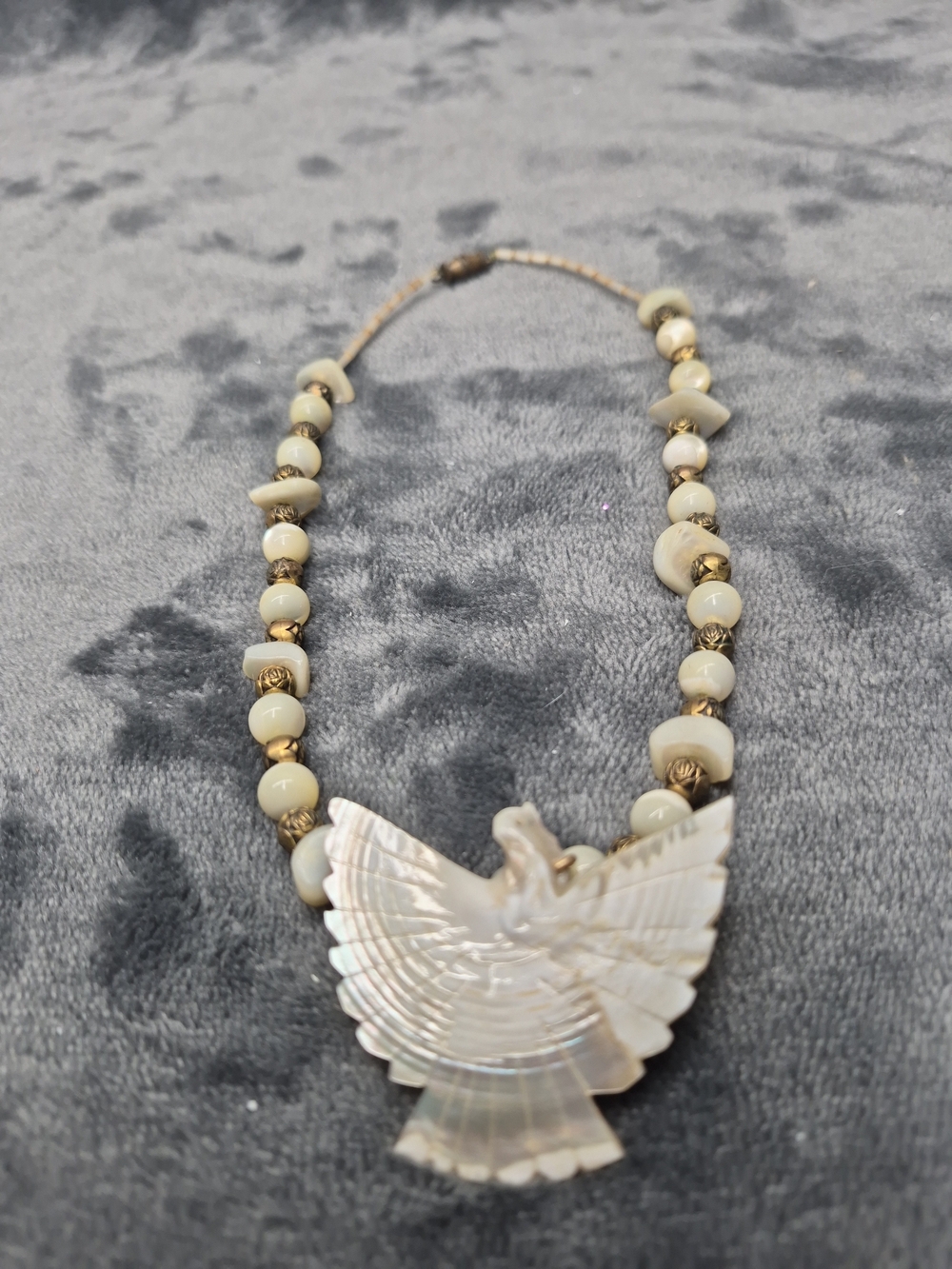 Vtg White Mother of Pearl Bird Pendant Carved  Pendant Necklace